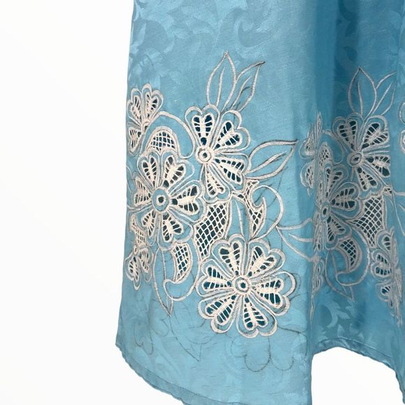 80’s Home Made Light Blue Embroidered House Dress - Picture 6 of 11